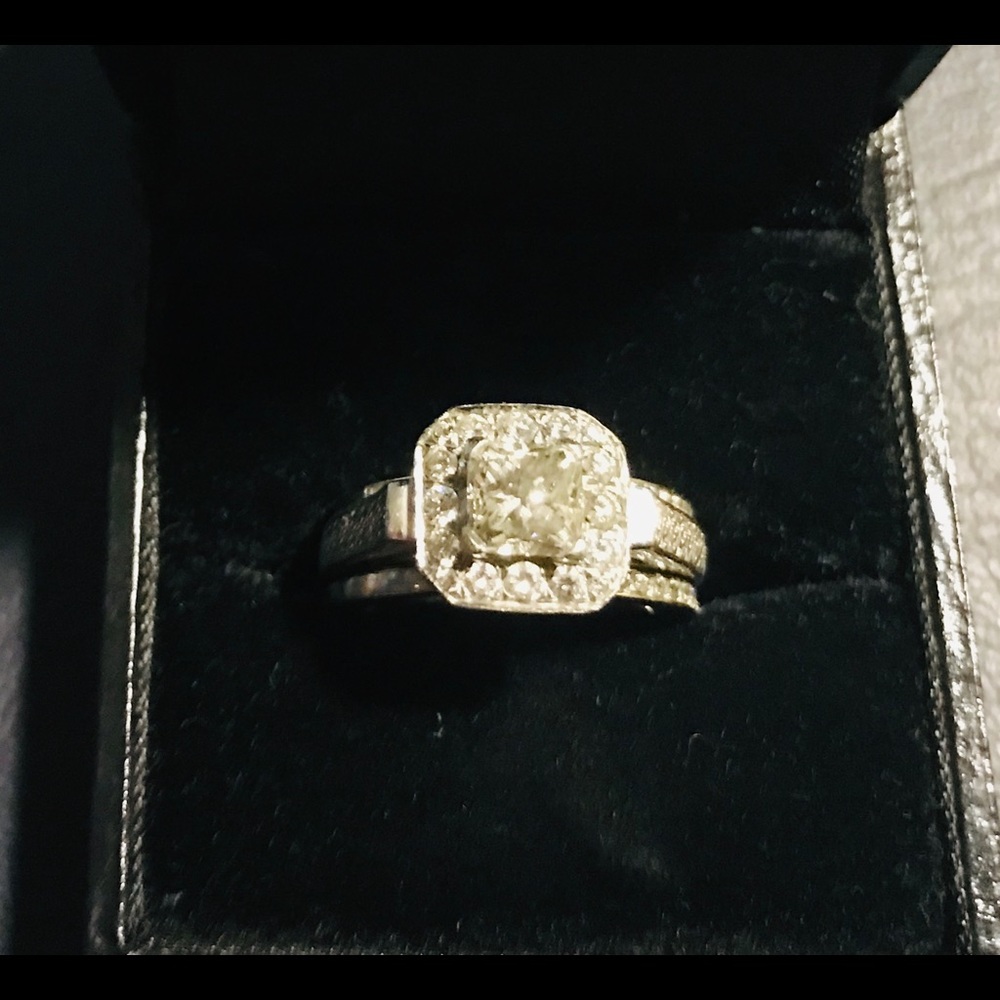 Wedding Set - Picture 2 of 7